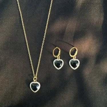 HEART STONE NECKCHAIN AND EARRINGS