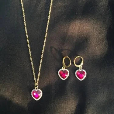 HEART STONE NECKCHAIN AND EARRINGS