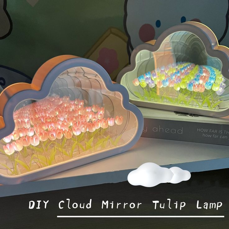 CLOUD TULIP MIRROR LAMP