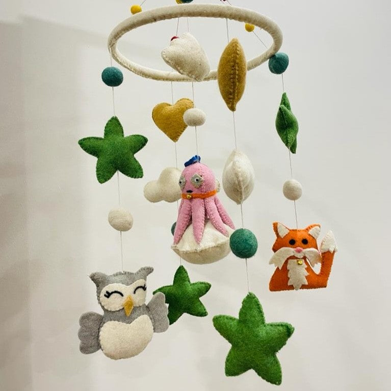 GREEN STAR OCTOPUS COT MOBILE